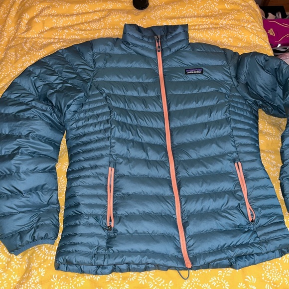 Patagonia Jackets & Blazers - Patagonia down sweater